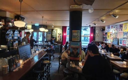 Café Dorst Amsterdam Plantage binnen bar