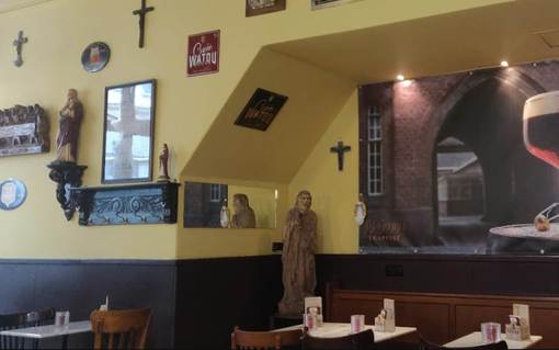 Café De Lachende Monnik Dordrecht binnen
